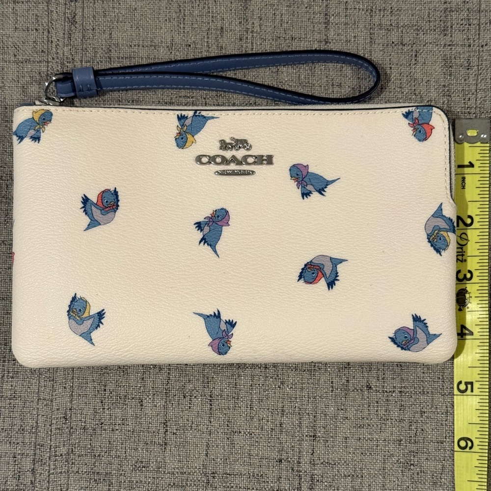 Coach X Disney Cinderella Wristlet (Limited Edition) 🐦♥️🐦 - Picture 9 of 9